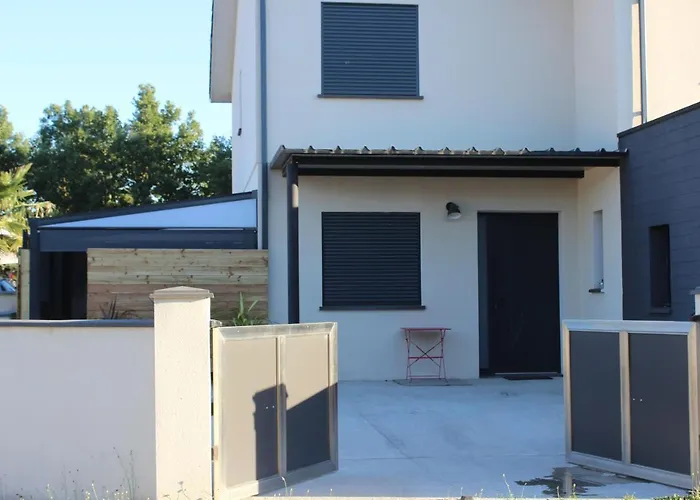 Willa Des Rives Du *