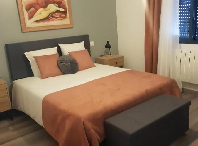 Willa Des Rives Du Montans