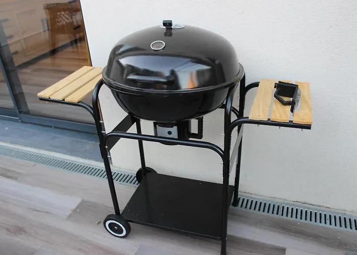 Des Rives Du Montans