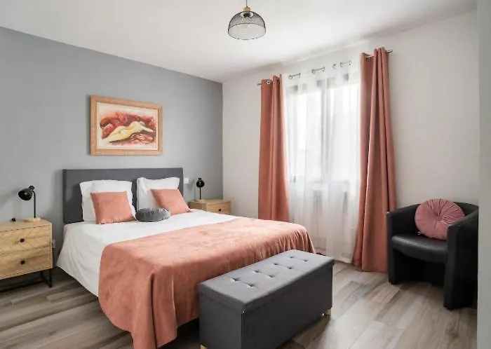 Willa Des Rives Du *