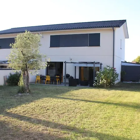 Vila Des Rives Du Montans